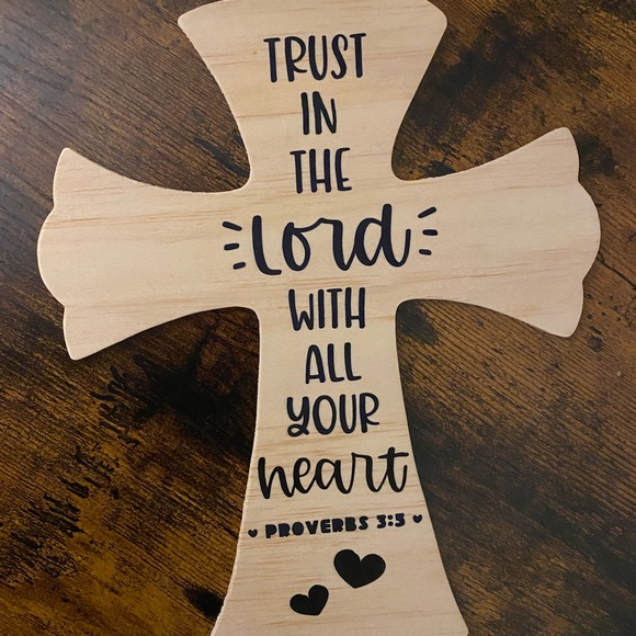 Handmade Personalized Wood Cross Sign - Picture 3 of 4